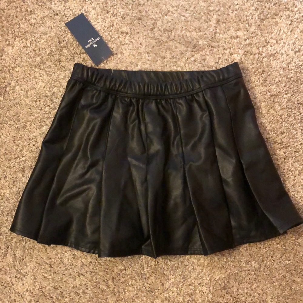 Girls 7/8 black vegan leather Abercrombie skirt